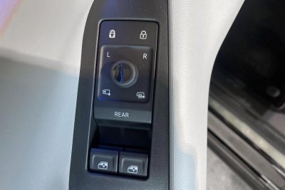 Ford Explorer Premium Extended Range