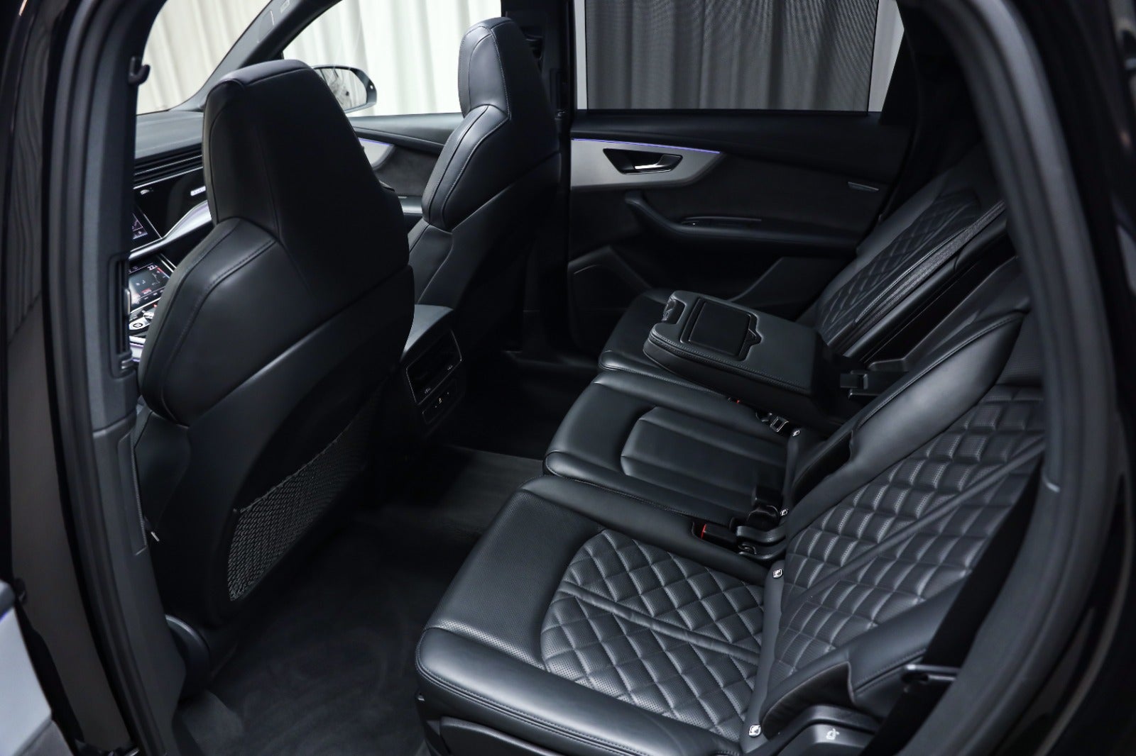 Audi Q7 (4/8)
