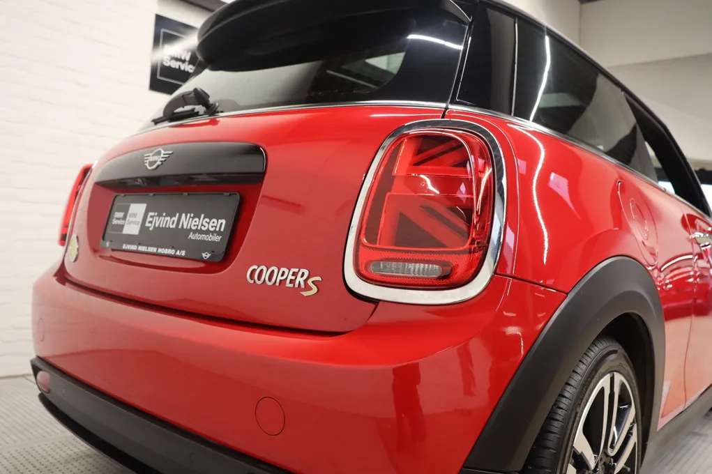 MINI Cooper SE Camden Edition