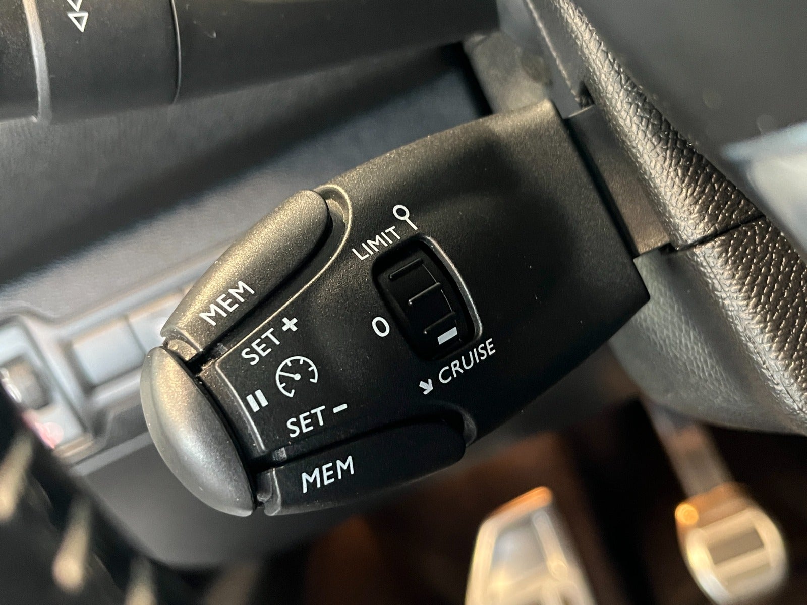 Billede af Peugeot 308 1,6 BlueHDi 120 Allure Sky SW