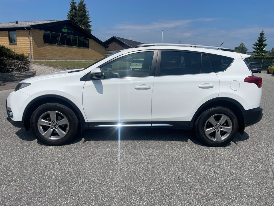 Toyota RAV4, Billede 3