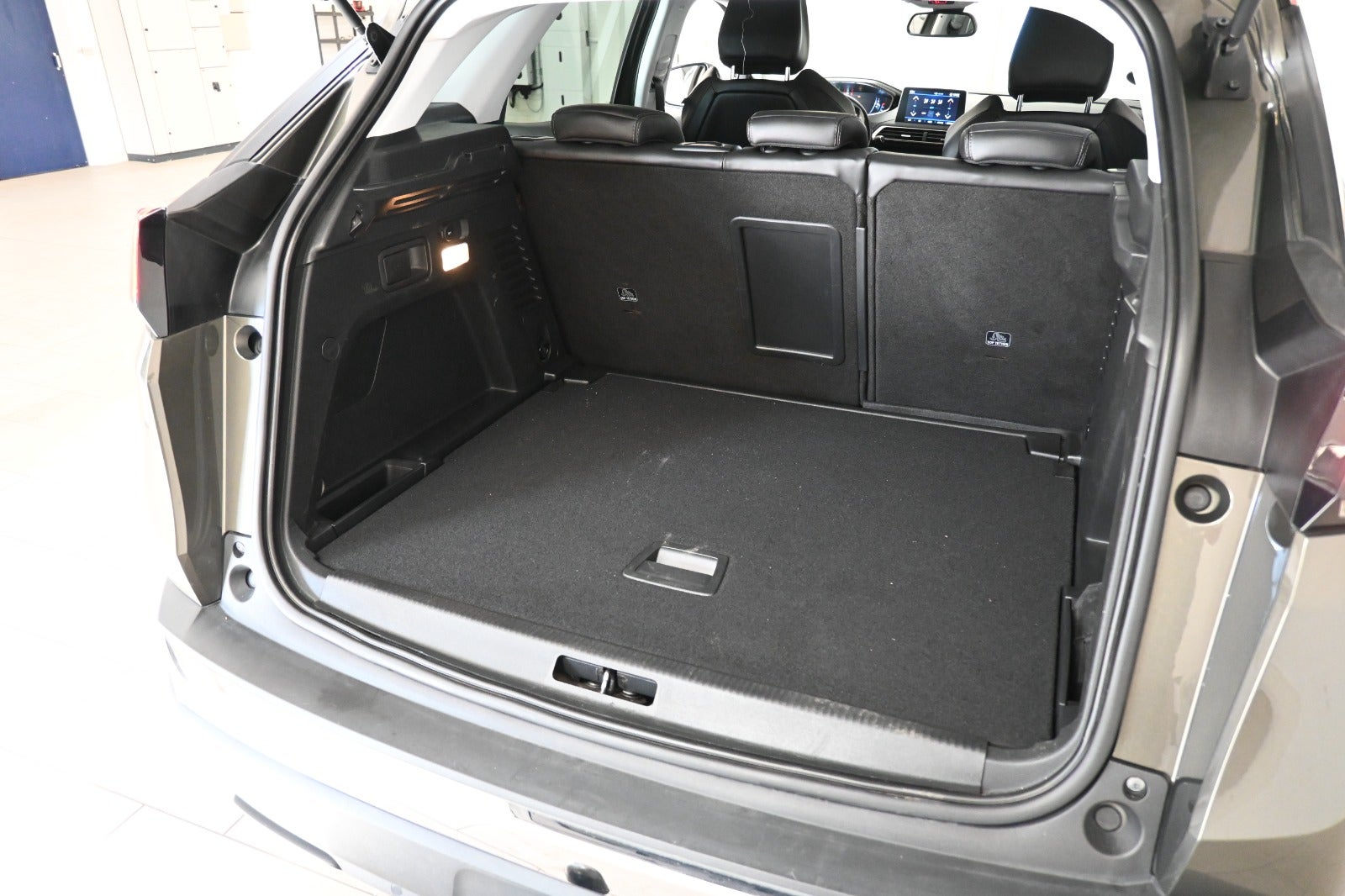 Peugeot 3008 e-THP 130 Allure EAT6