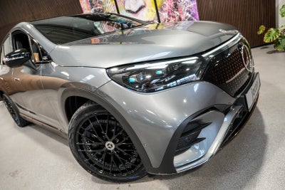 Mercedes EQE350 SUV