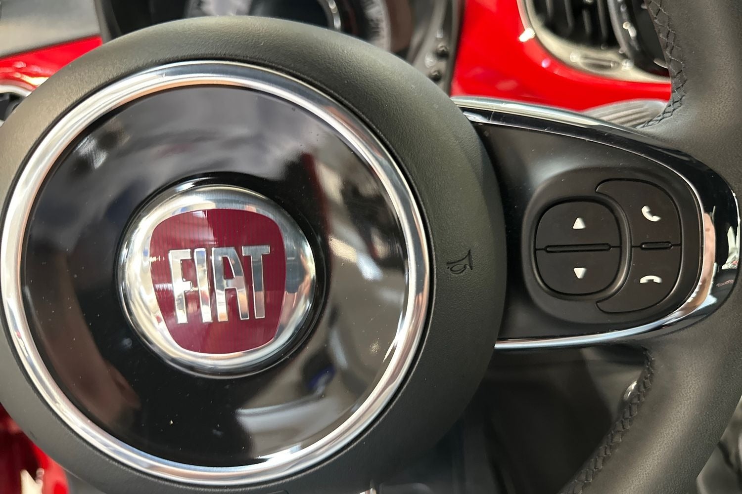 Billede af Fiat 500C 1,0 Hybrid (RED)