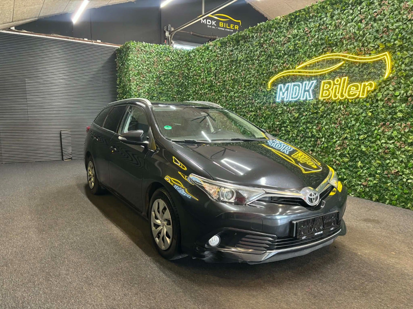 Billede af Toyota Auris 1,6 D-4D T2 Comfort Touring Sports