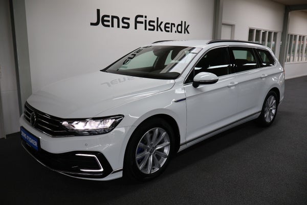 VW Passat GTE Variant DSG