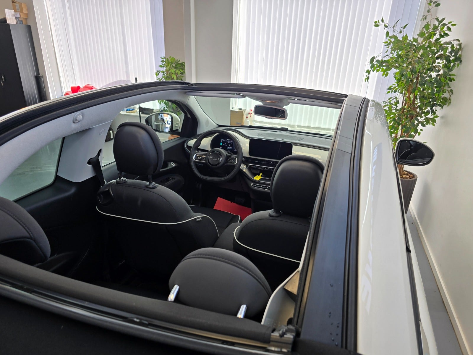 Billede af Fiat 500e 42 Icon Cabrio