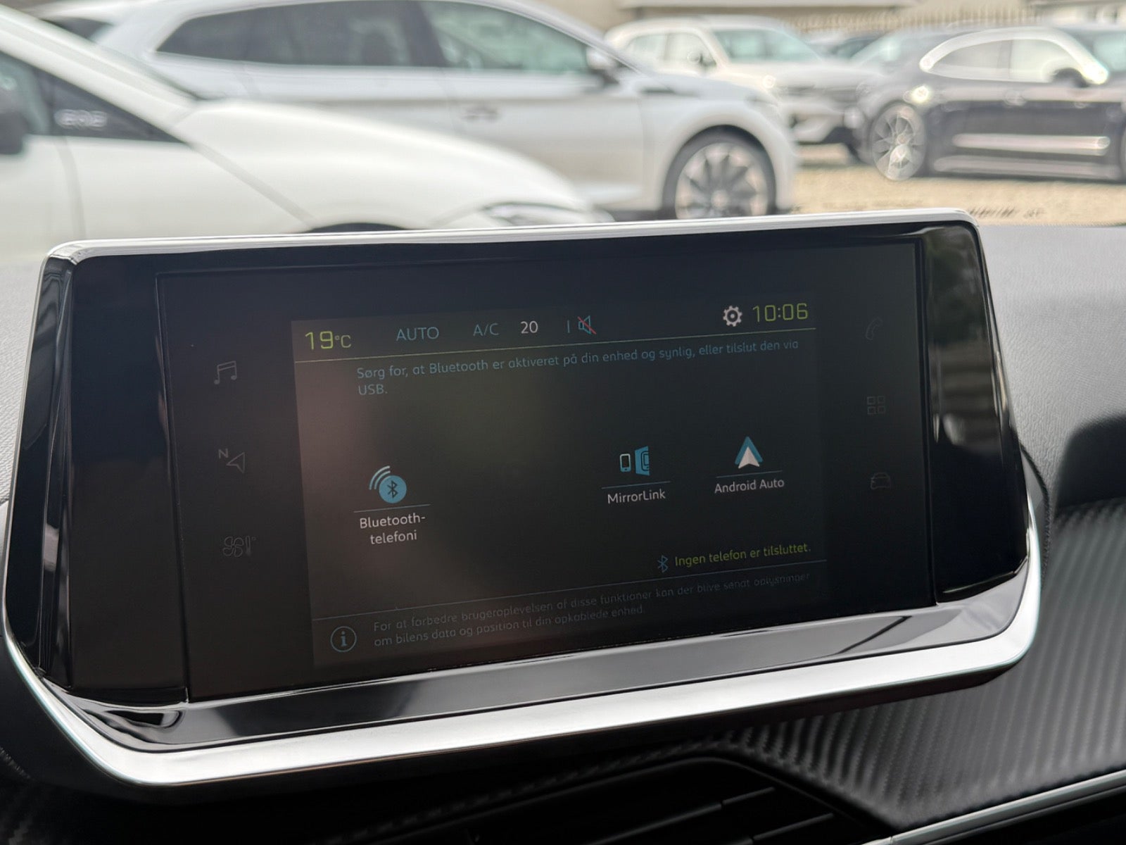 Peugeot e-208 Active