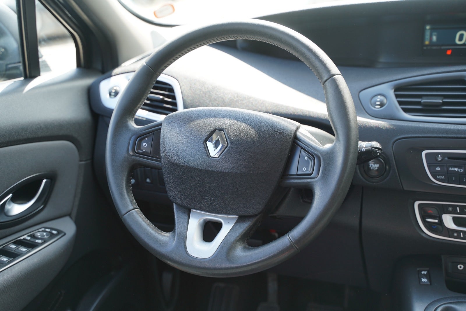 Billede af Renault Grand Scenic III 1,6 16V Authentique