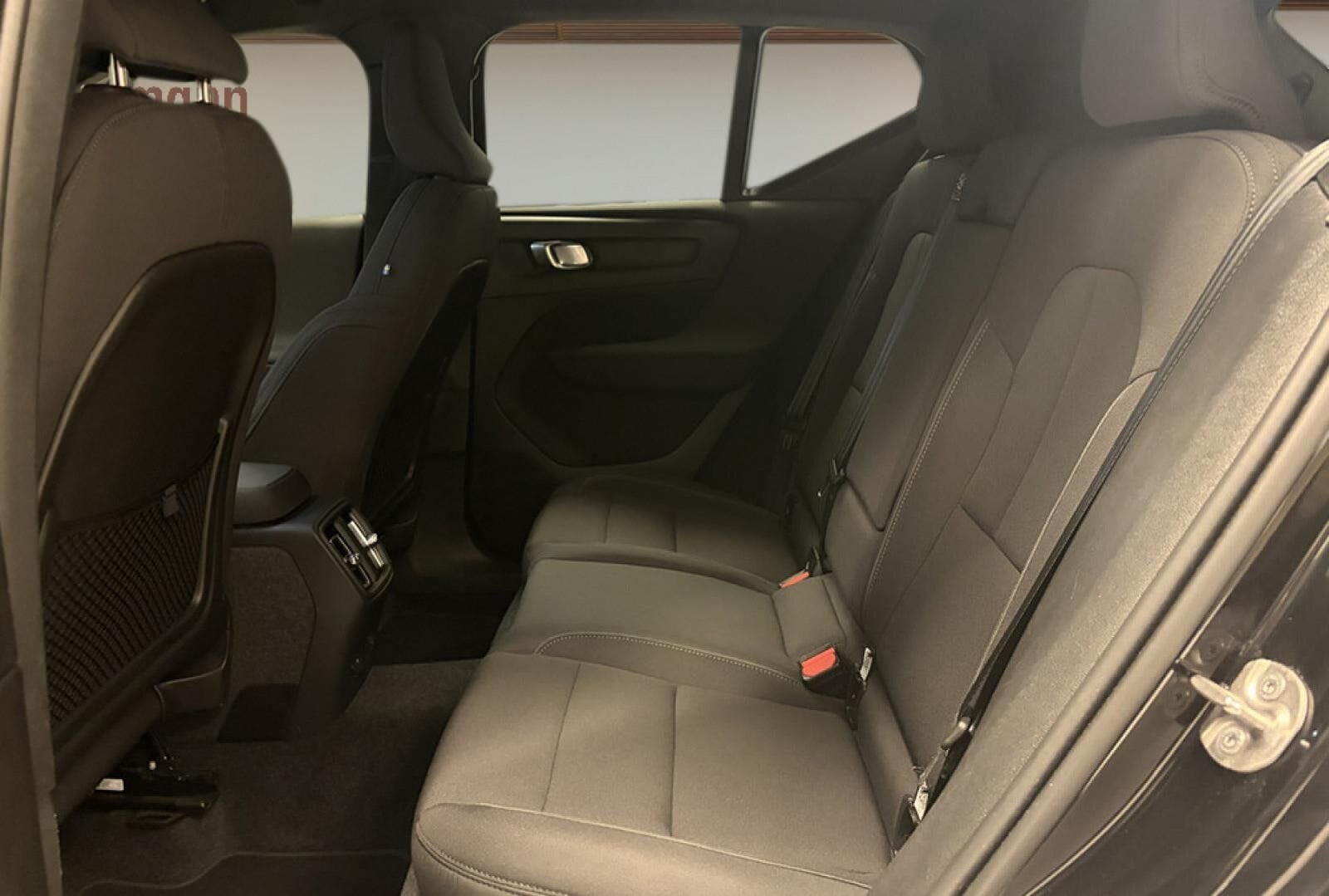 Volvo XC40 Standard Range Plus