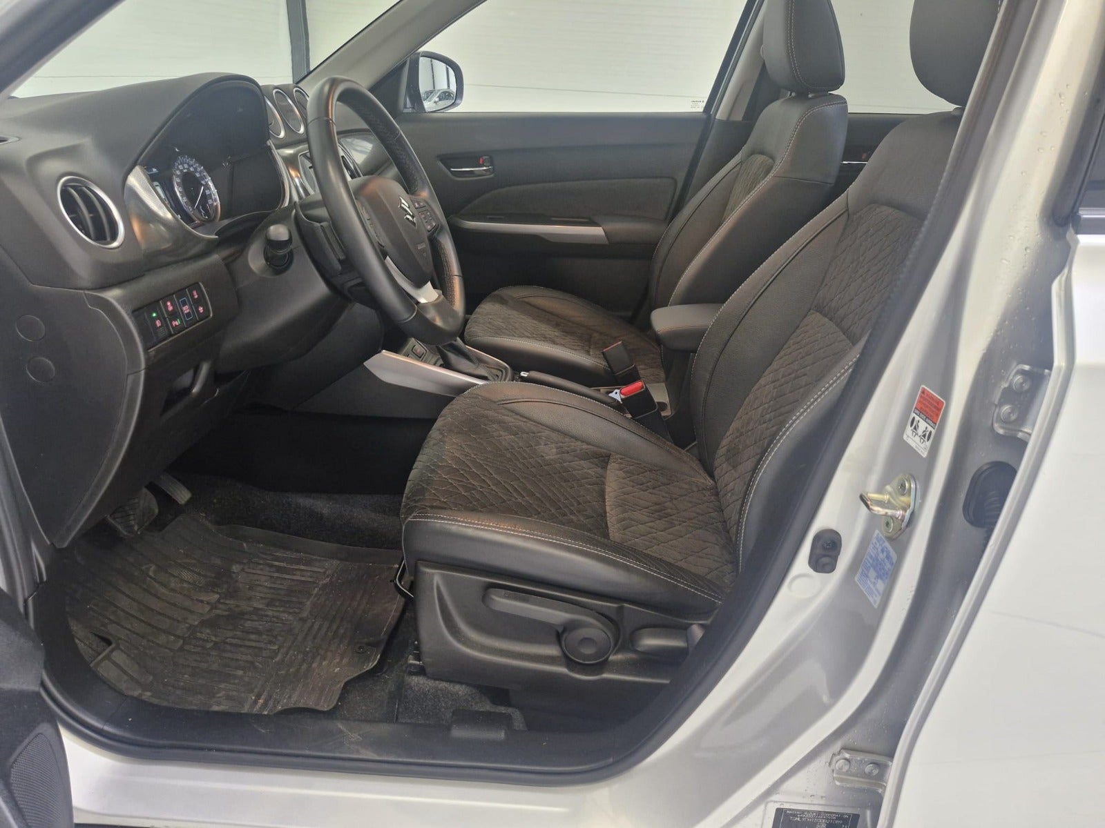 Billede af Suzuki Vitara 1,5 S-Hybrid Adventure AGS