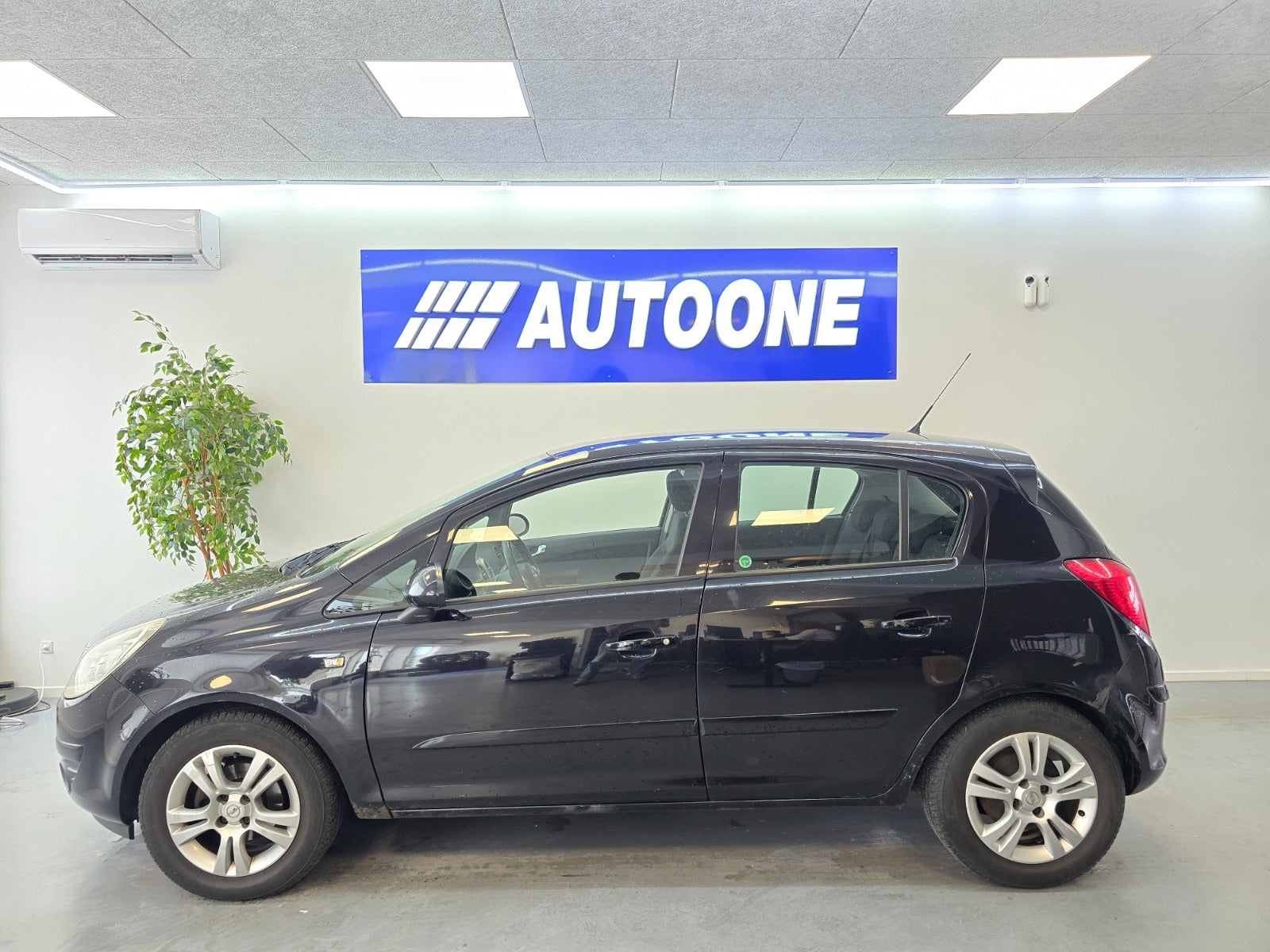 Billede af Opel Corsa 1,4 16V Enjoy