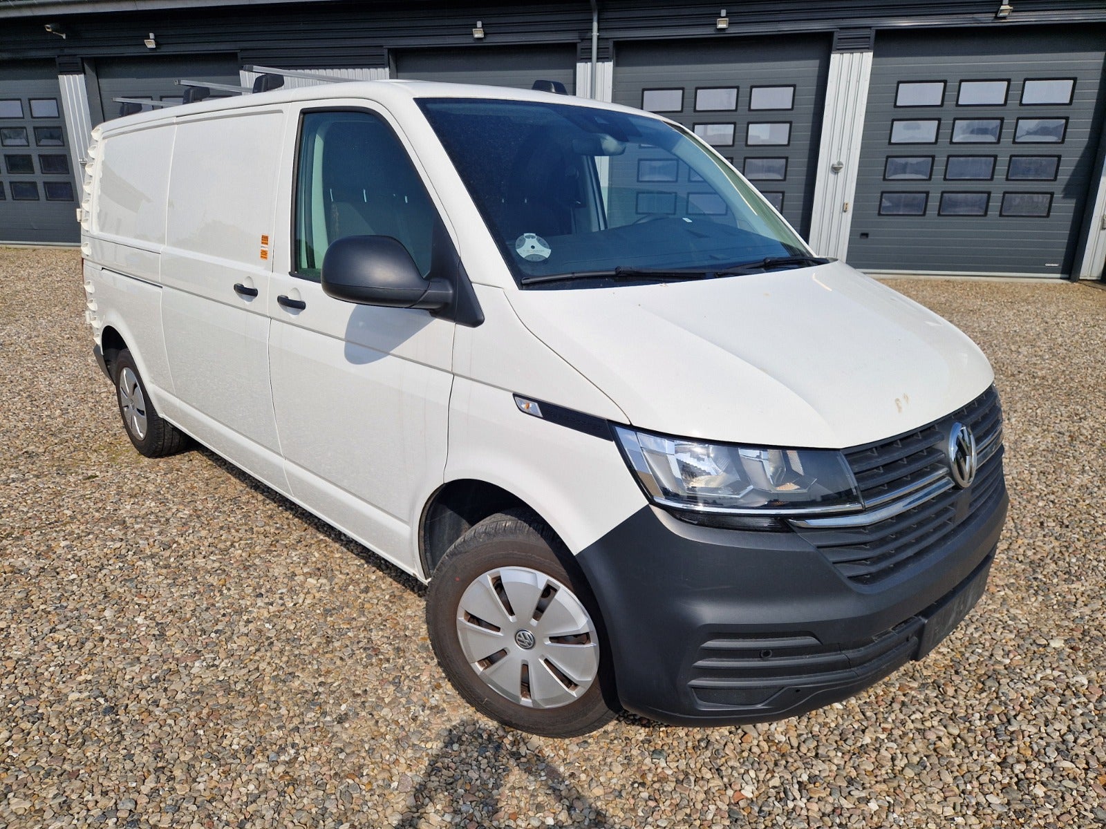 Billede af VW Transporter 2,0 TDi 110 Kassevogn lang