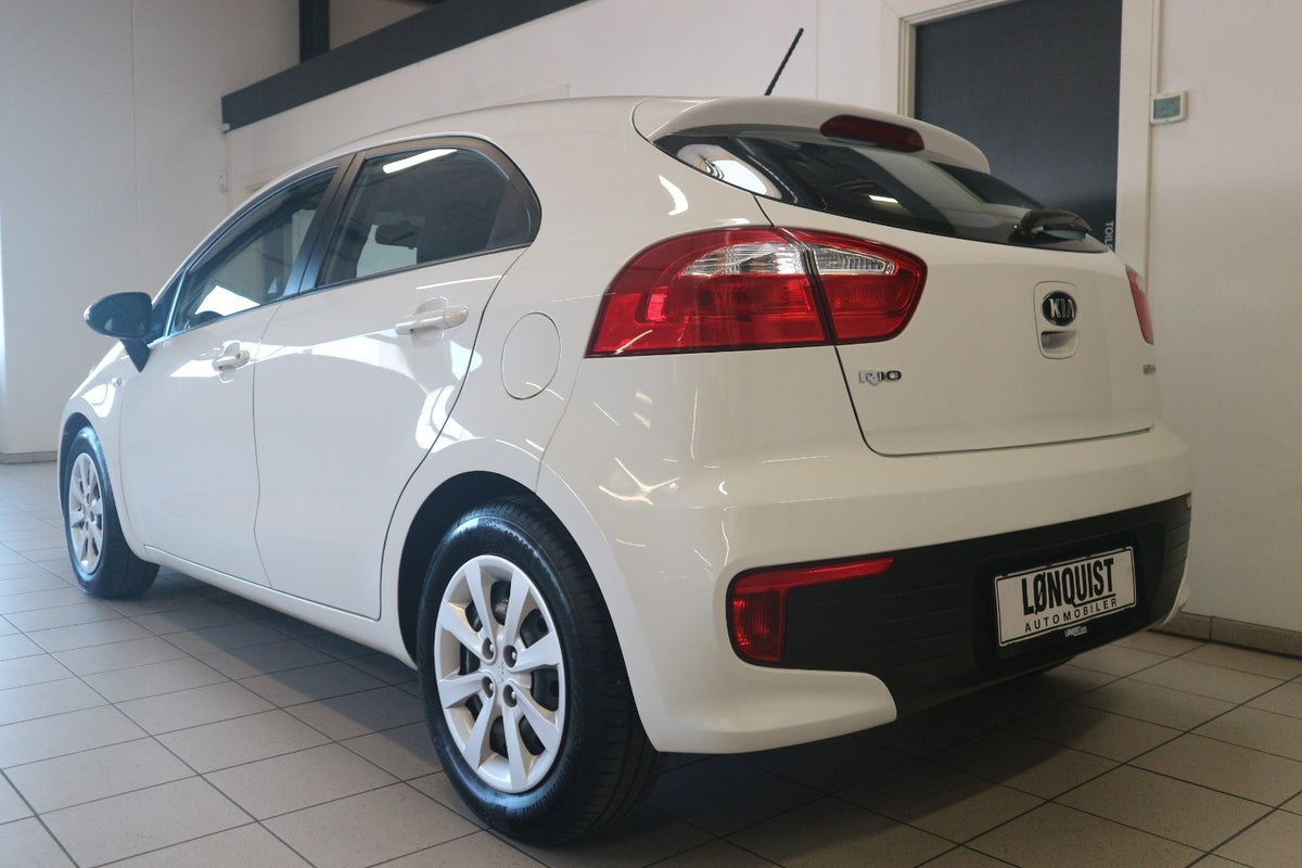 Kia Rio CVVT Comfort