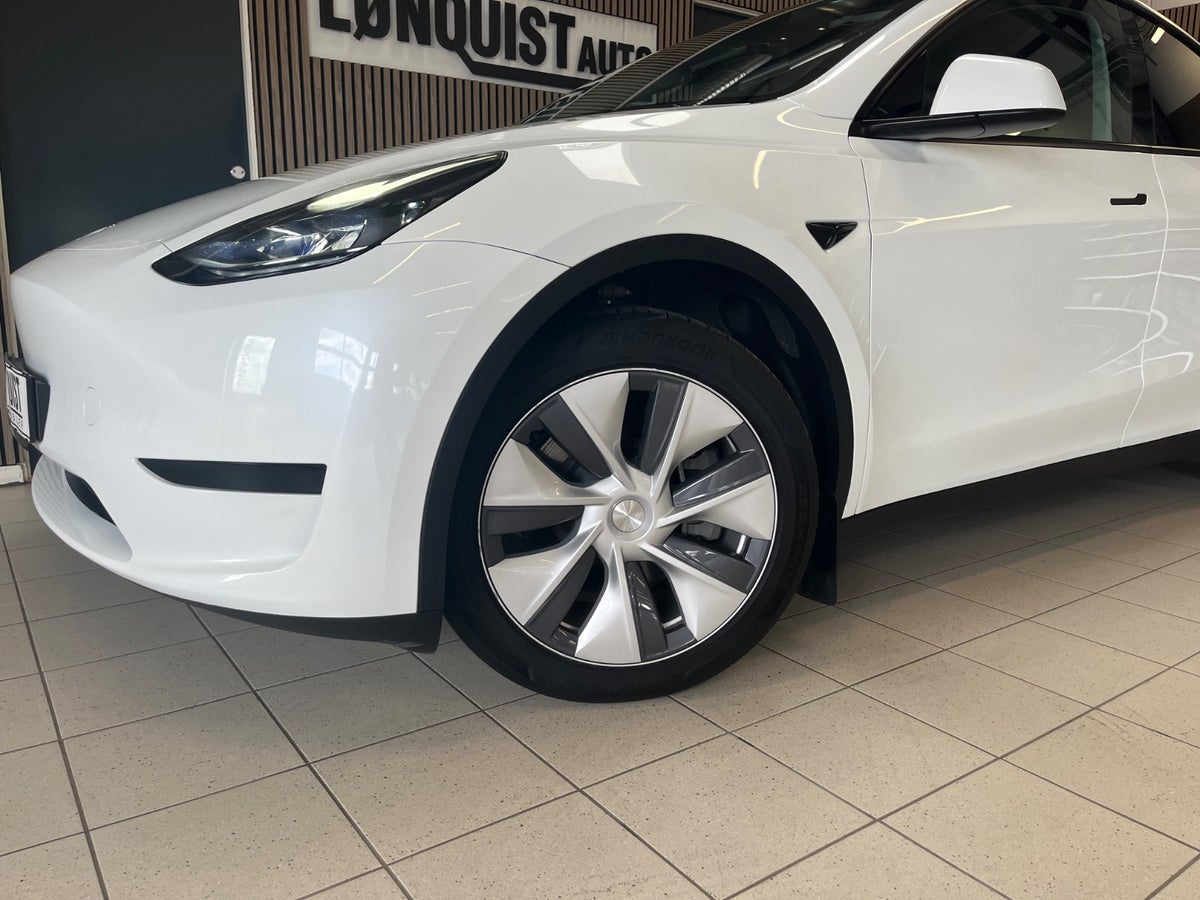 Tesla Model Y Long Range RWD