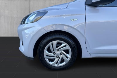 Hyundai i10 MPi Essential AMT
