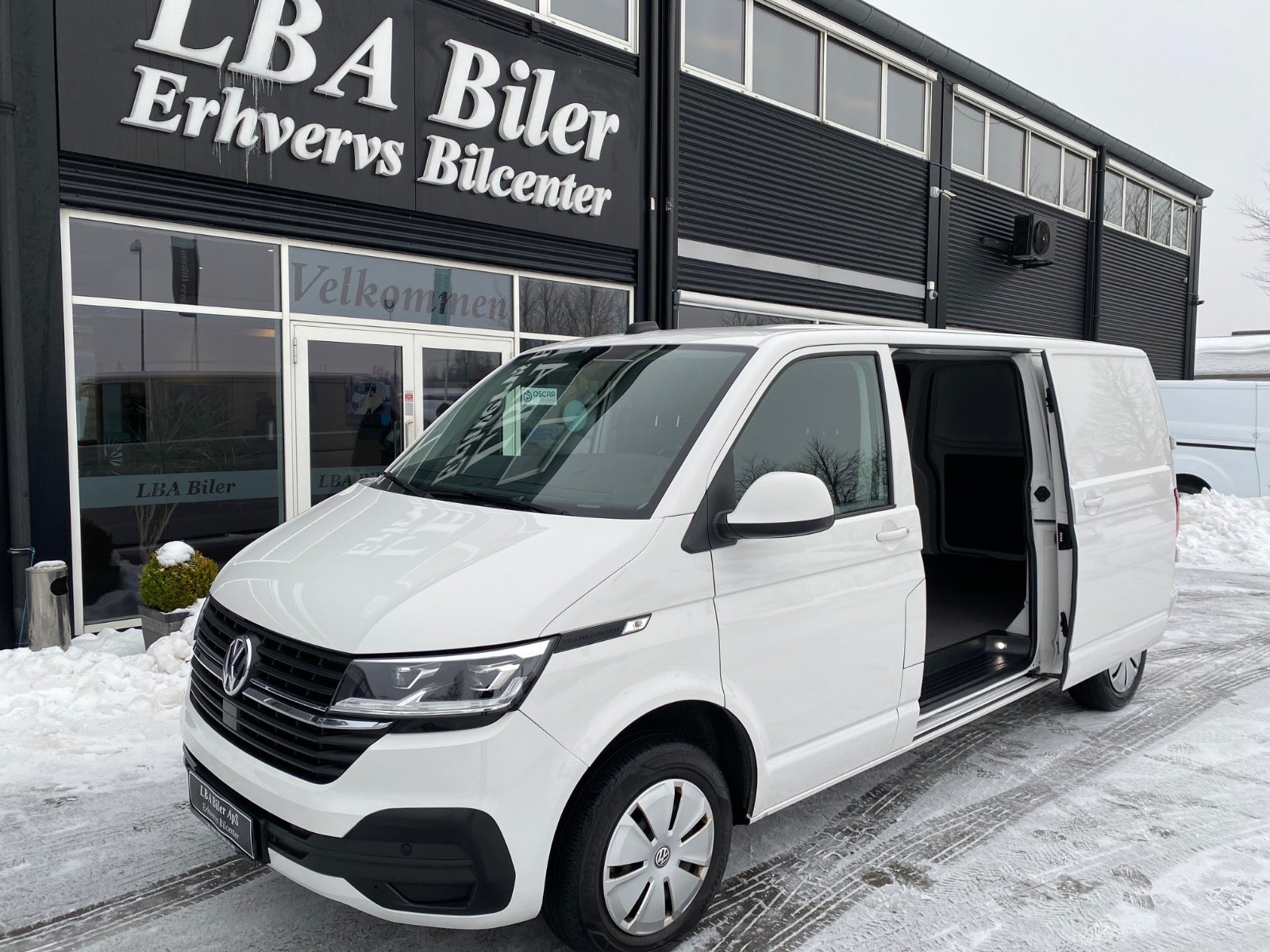 VW Transporter TDi 150 Kassevogn DSG lang