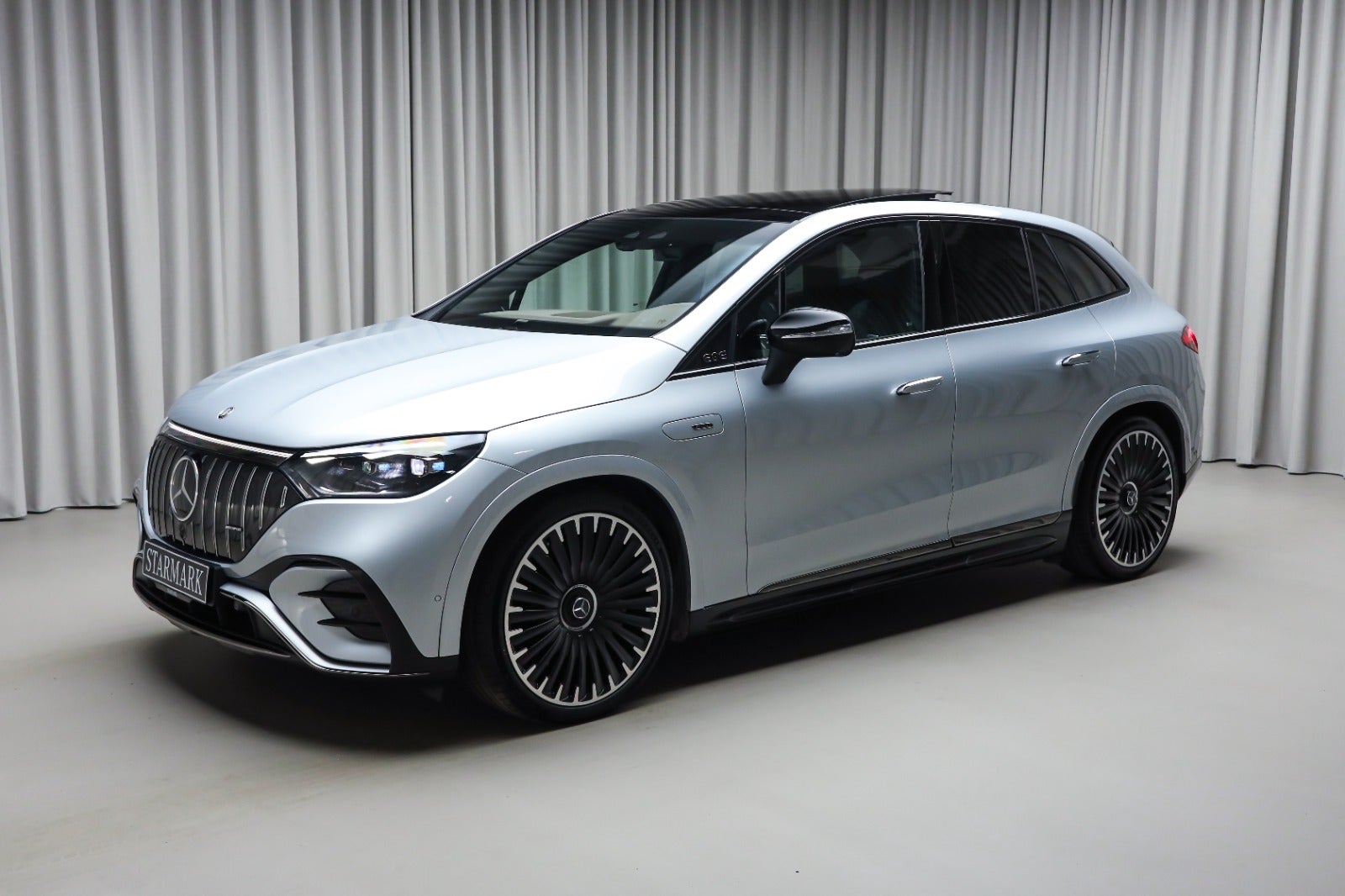 Mercedes-AMG EQE 53 SUV (1/8)