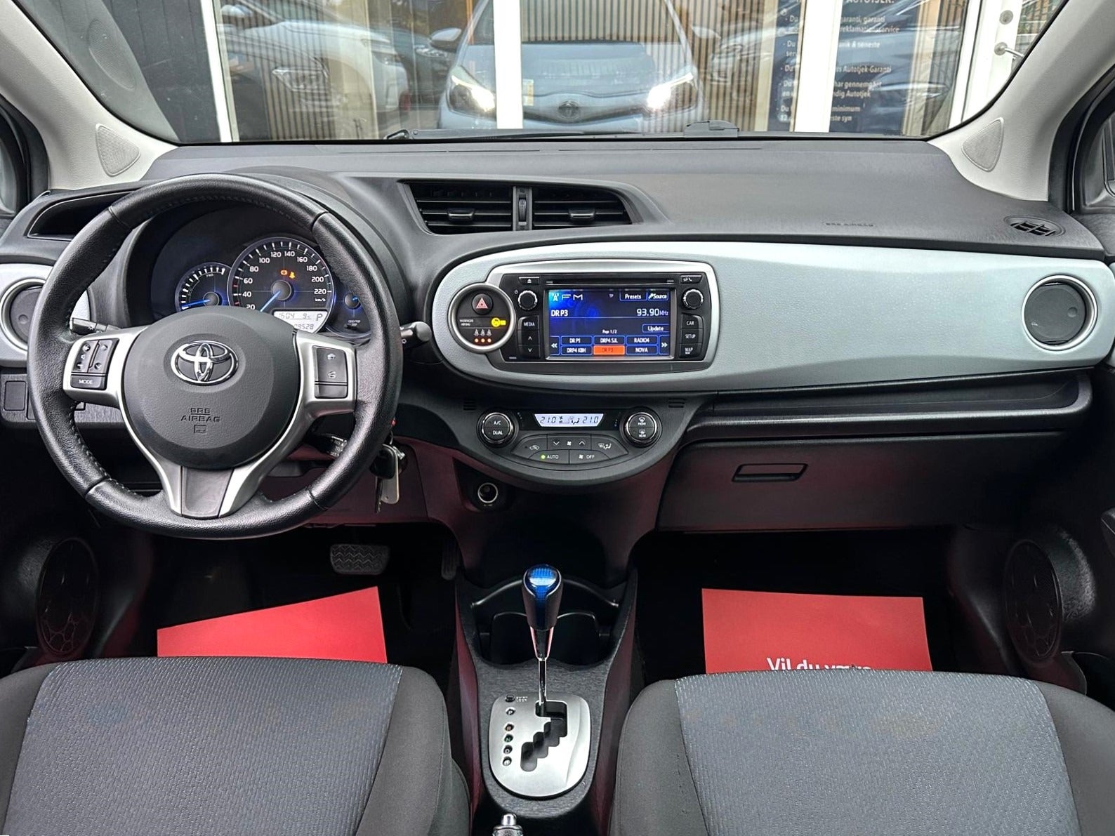 Toyota Yaris 2014