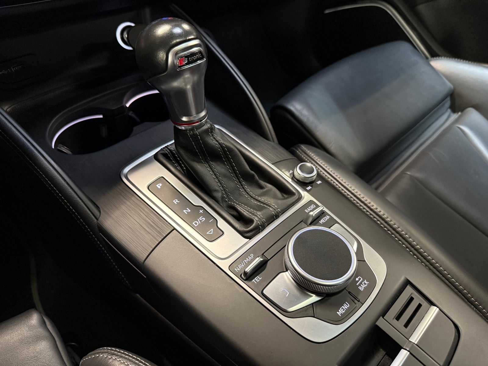 Audi S3 TFSi Sportback quattro S-tr.