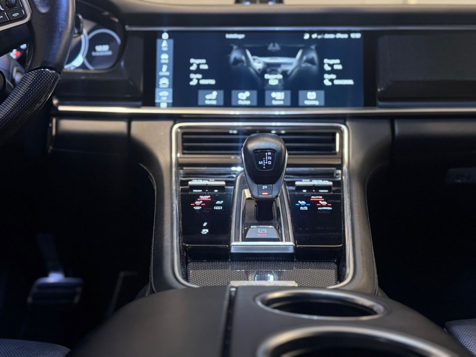 Porsche – Panamera Turbo