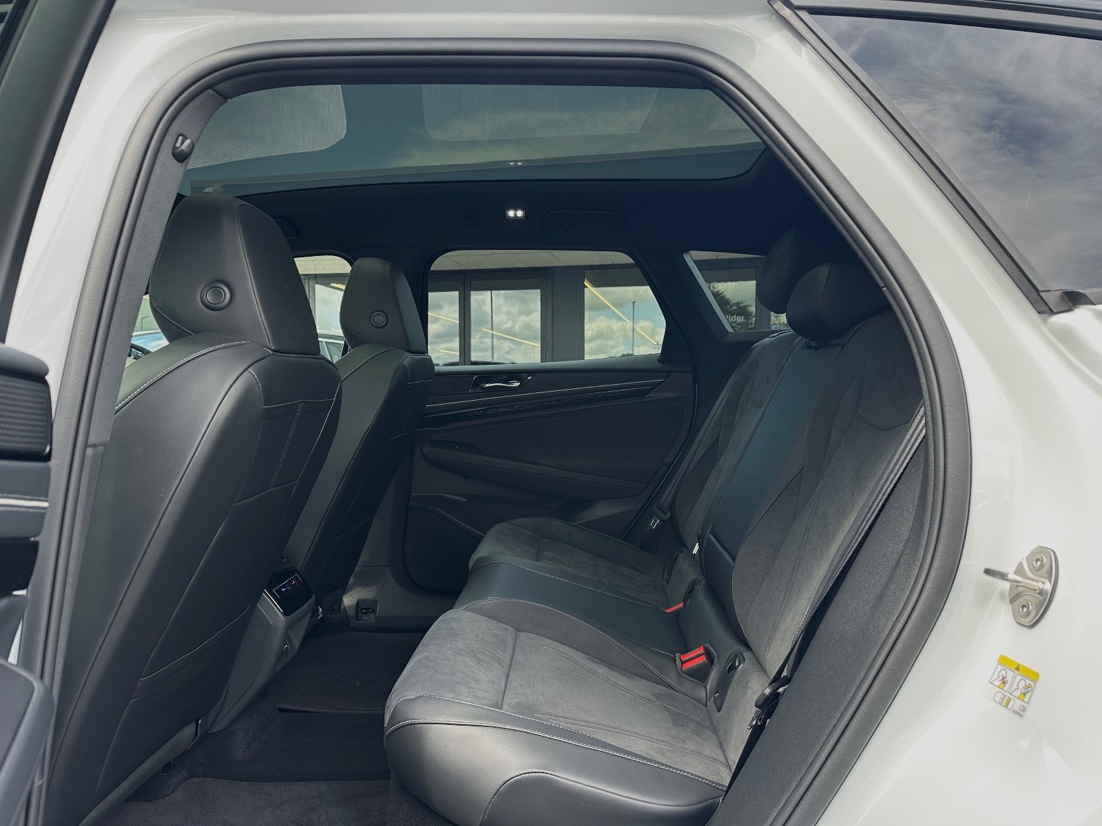 Billede af VW ID.7 77 Black Style Tourer