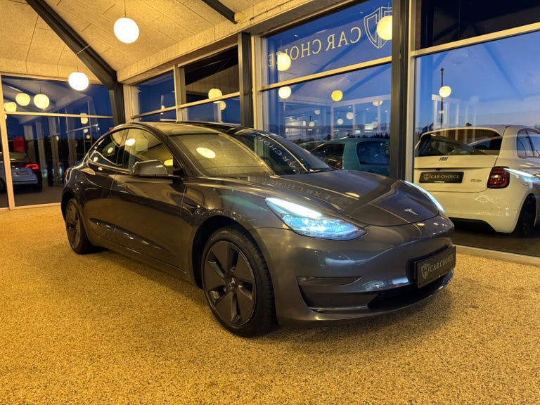 Tesla Model 3 Long Range RWD