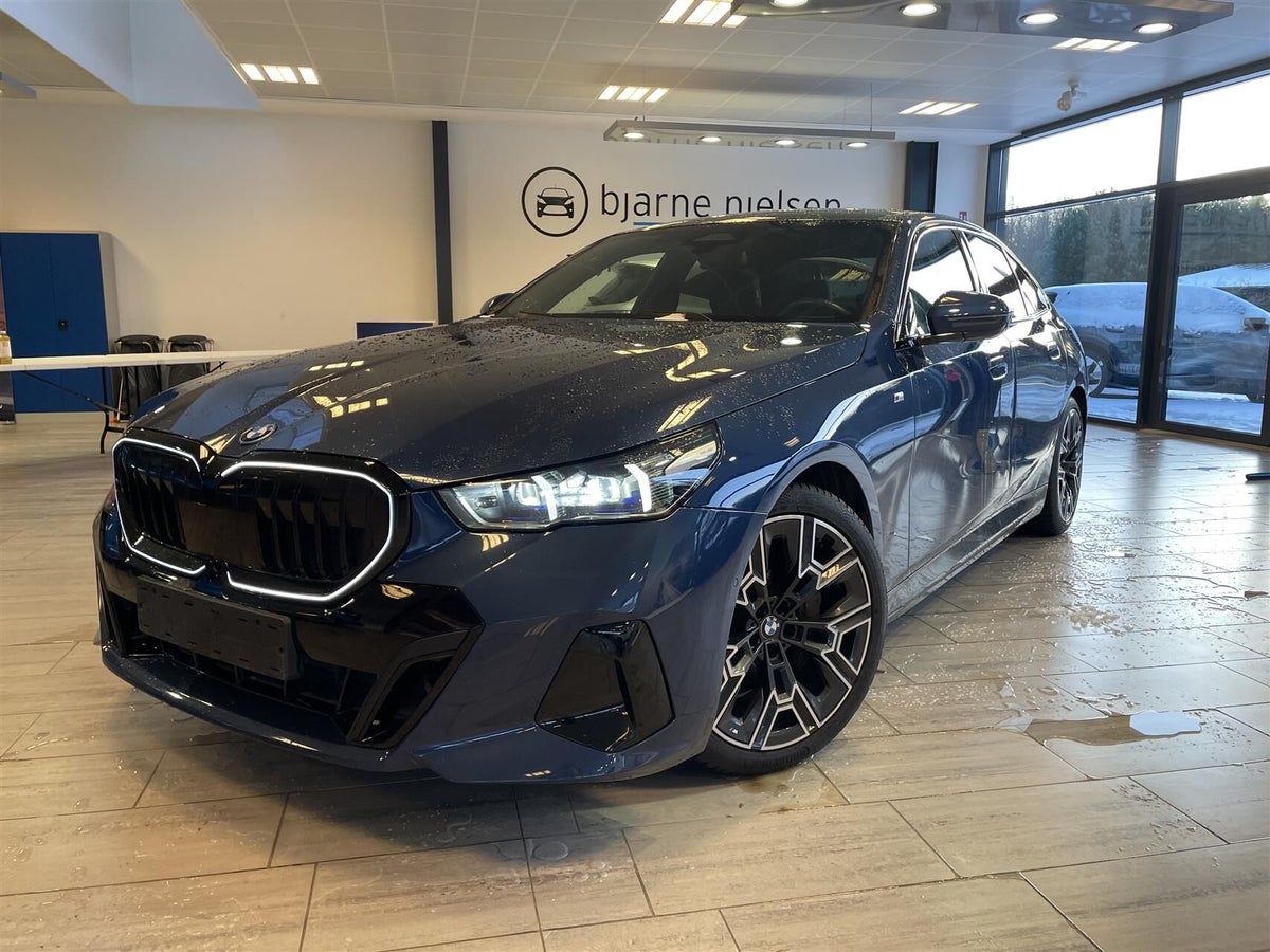 BMW i5 eDrive40 M-Sport billede 1
