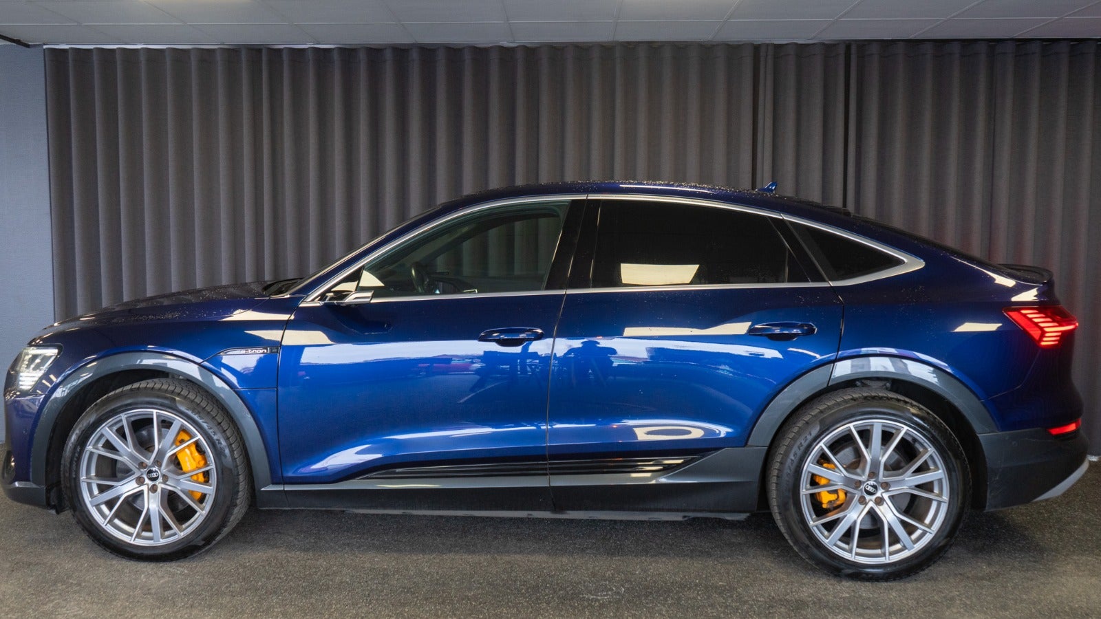 Billede af Audi e-tron 55 S-line Sportback quattro
