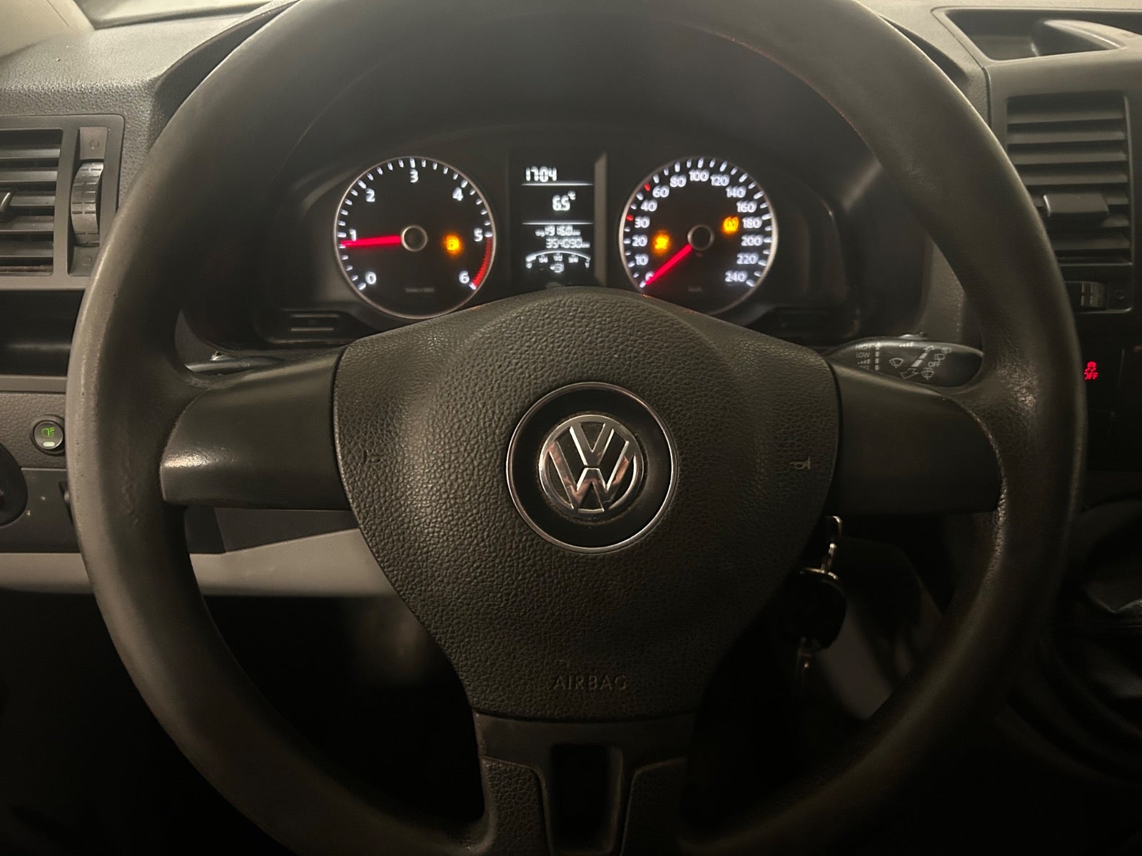 Billede af VW Transporter 2,0 TDi 140 Kassevogn kort