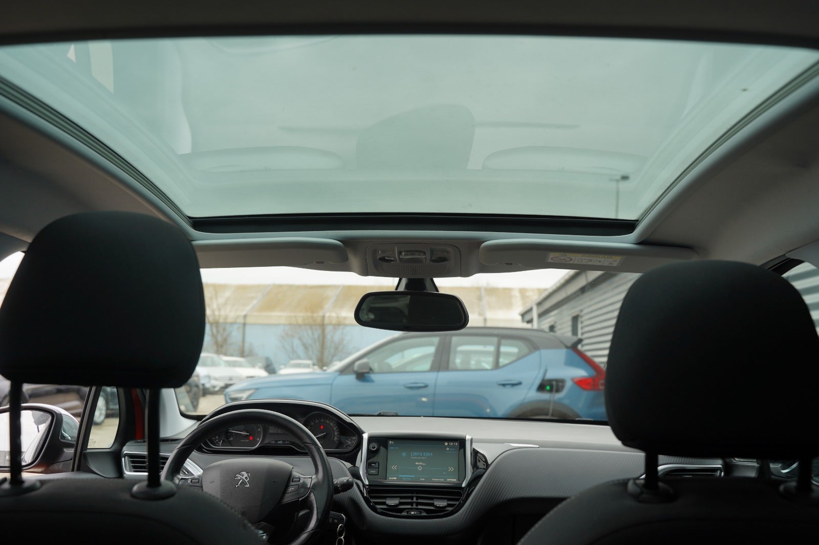 Billede af Peugeot 208 1,6 BlueHDi 100 Allure Sky