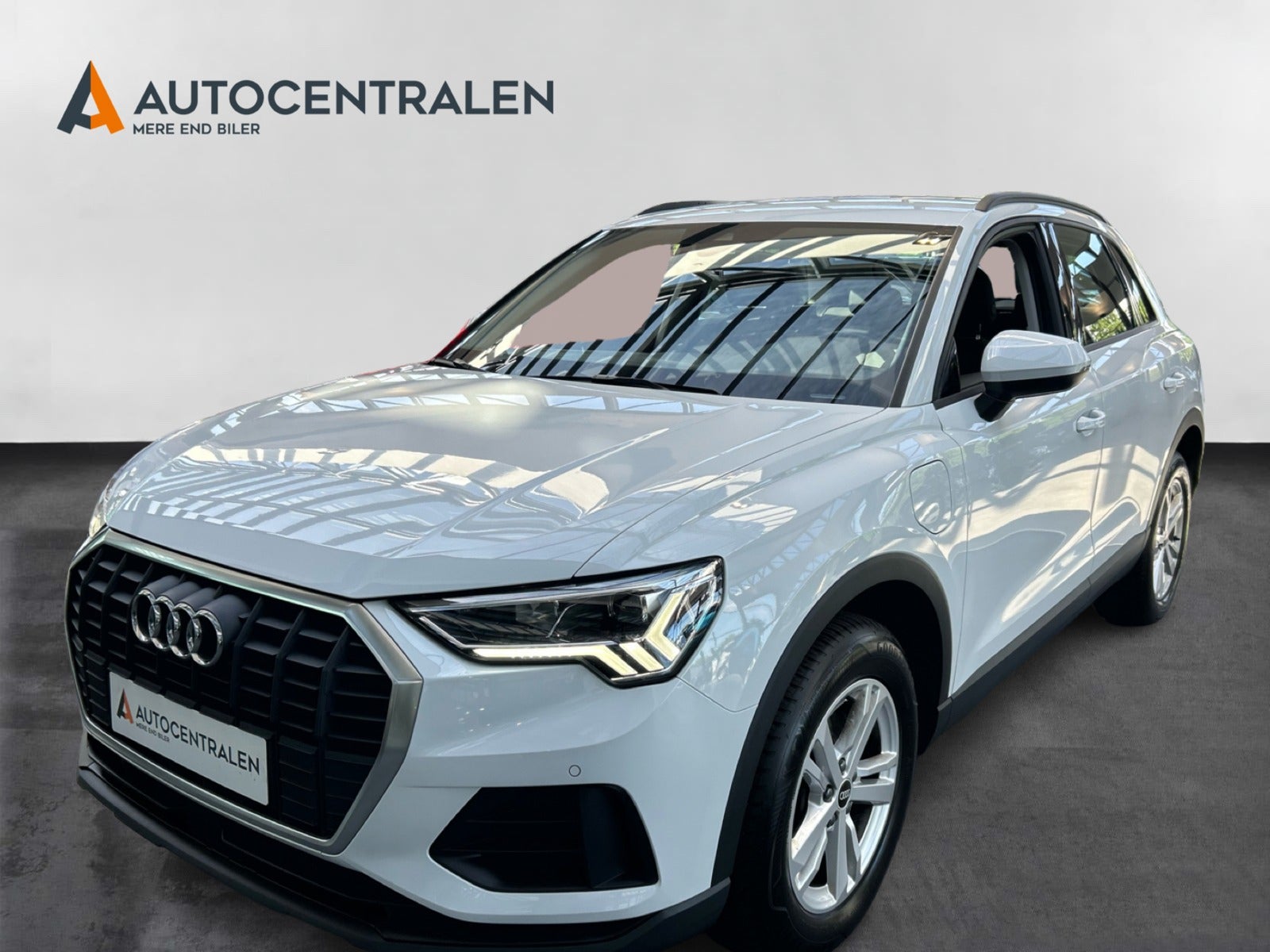 Audi Q3 TFSi e Attitude plus S-tr.