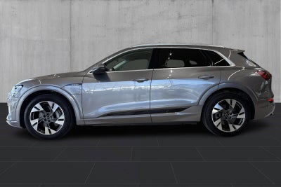 Audi e-tron quattro - 1