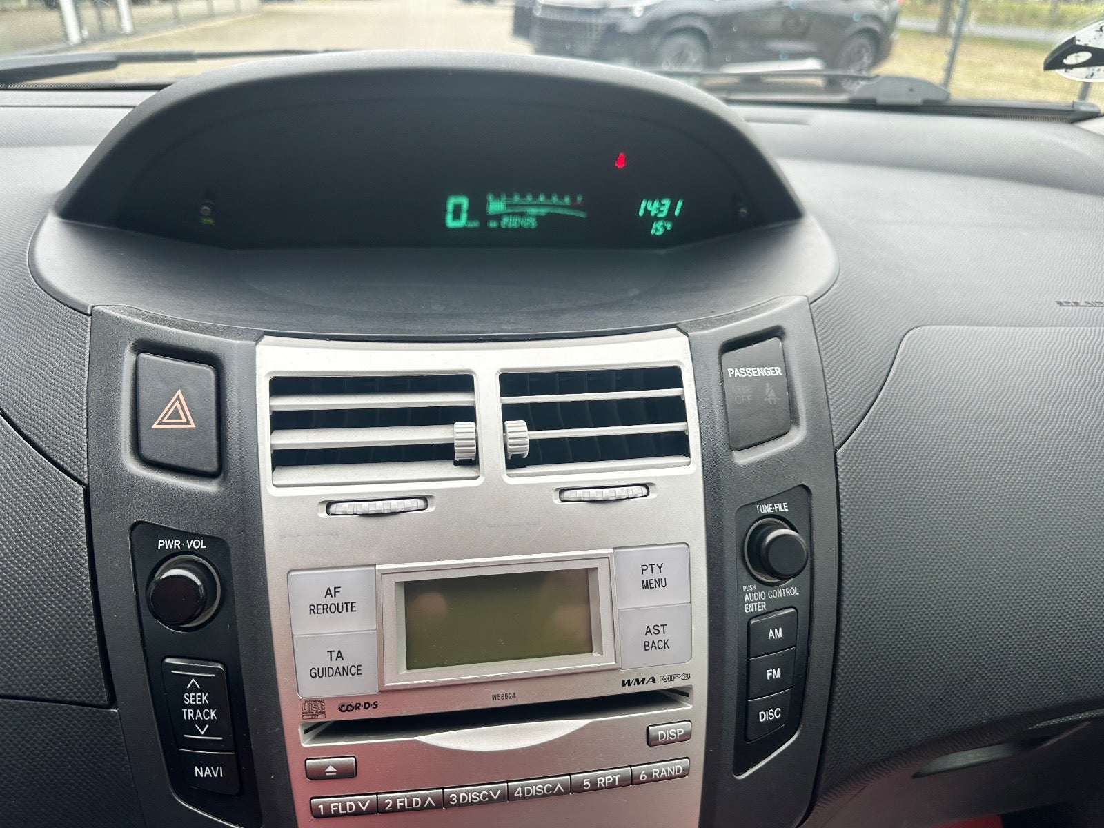 Toyota Yaris VVT-i Terra