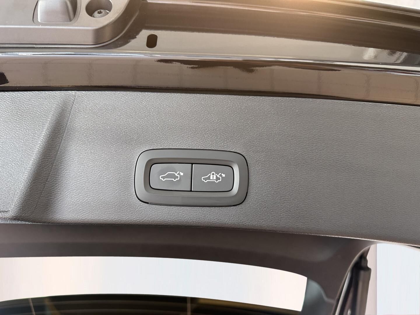 Volvo EX40 Extended Range Black Edition