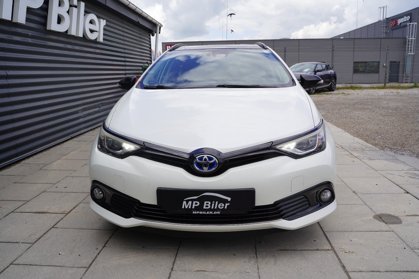 Billede af Toyota Auris 1,8 Hybrid H2 Comfort Touring Sports CVT