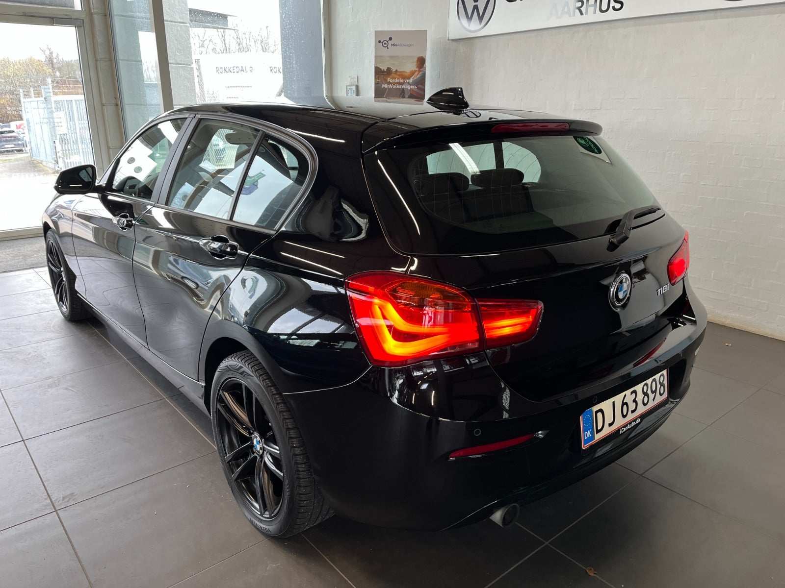 Billede af BMW 118i 1,5 Connected aut.
