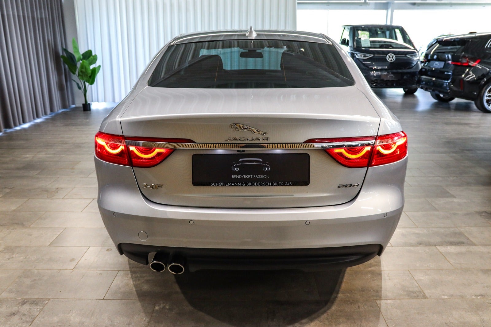 Billede af Jaguar XF 2,0 D180 Pure aut.