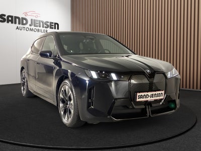 BMW iX xDrive45 M-Sport