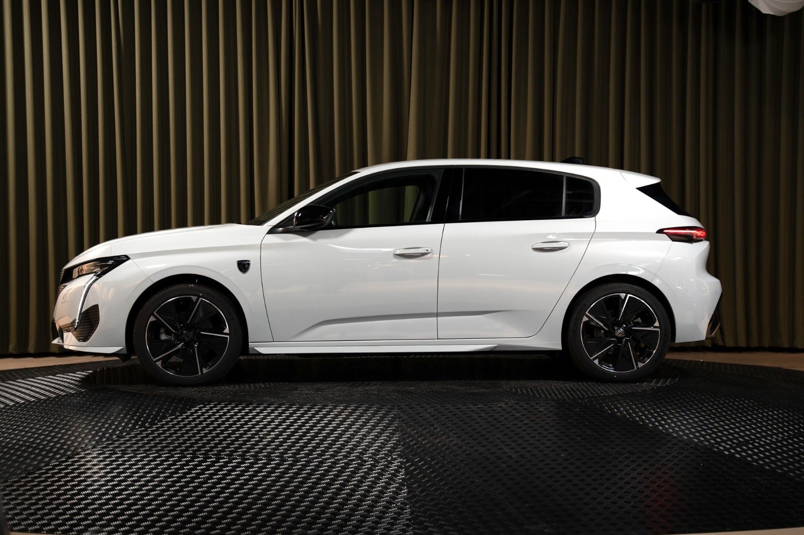 Billede af Peugeot e-308 54 GT