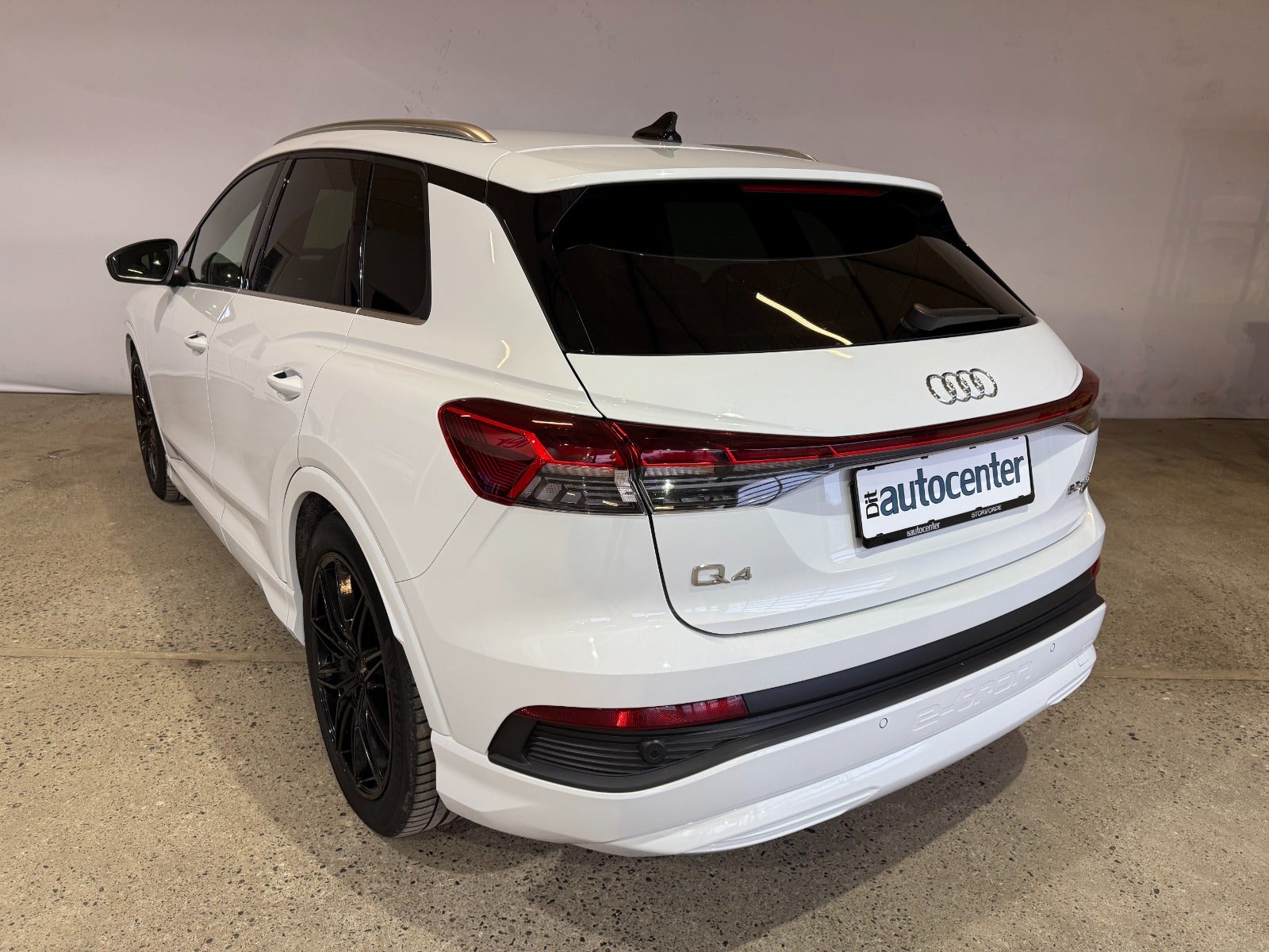 Audi Q4 e-tron S-line quattro