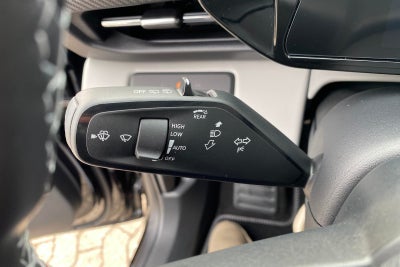 Ford Explorer Premium Extended Range