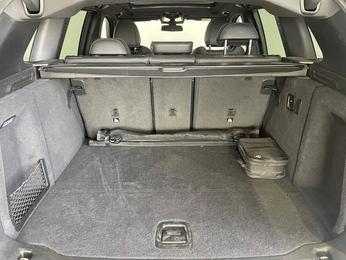 BMW iX3 Charged M-Sport