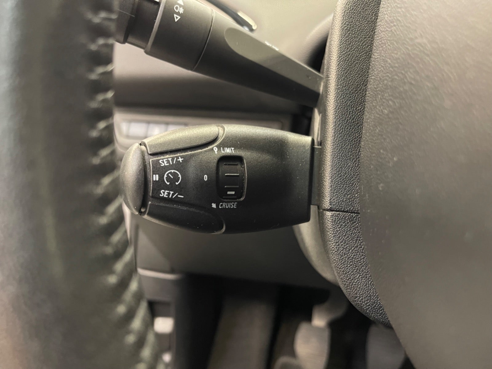 Billede af Peugeot 208 1,6 BlueHDi 100 Desire Sky