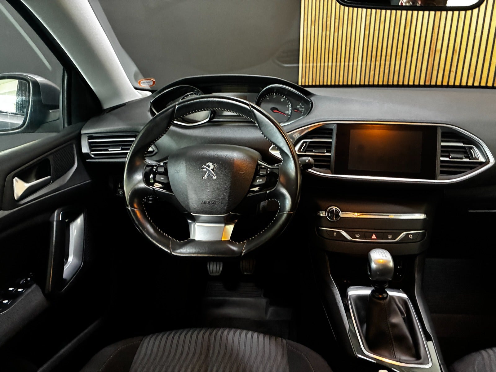 Billede af Peugeot 308 1,6 BlueHDi 120 Active SW