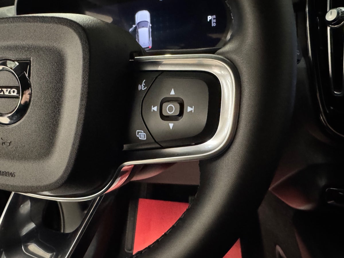 Volvo XC40 P6 ReCharge Core