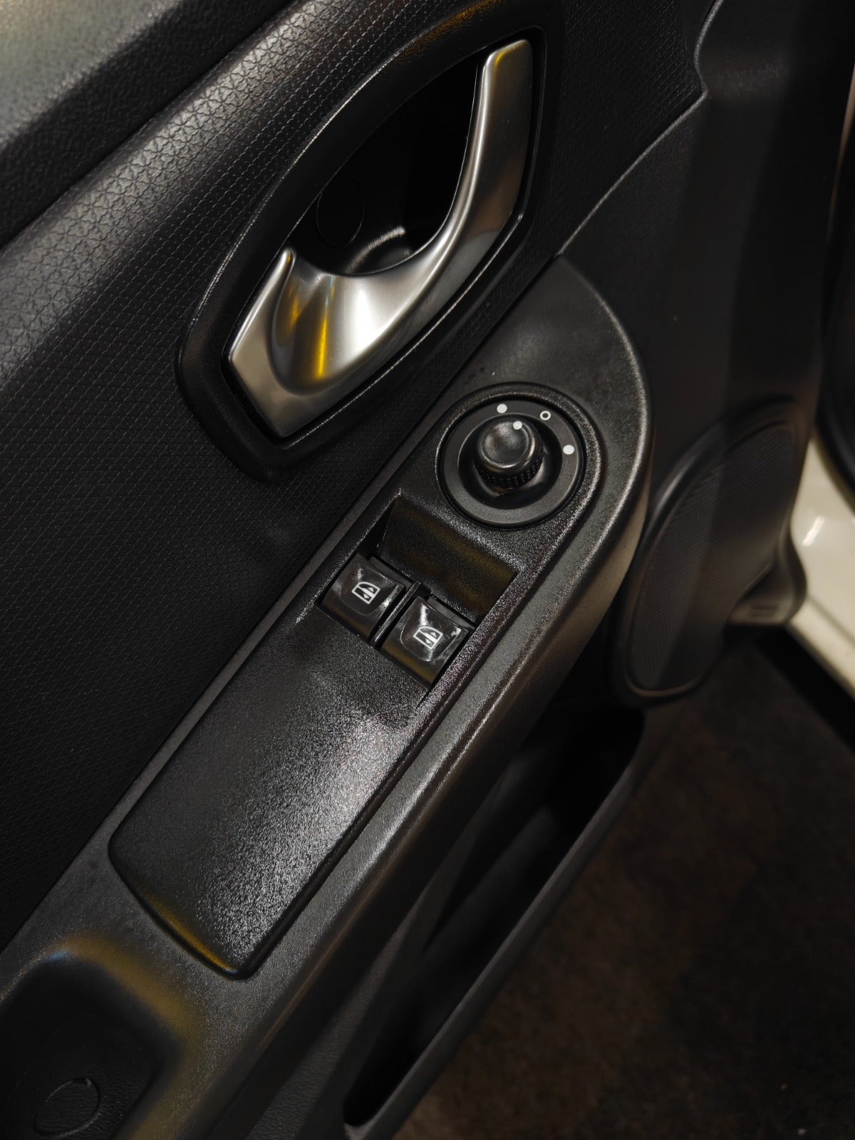 Billede af Renault Clio IV 1,5 dCi 75 Expression Sport Tourer