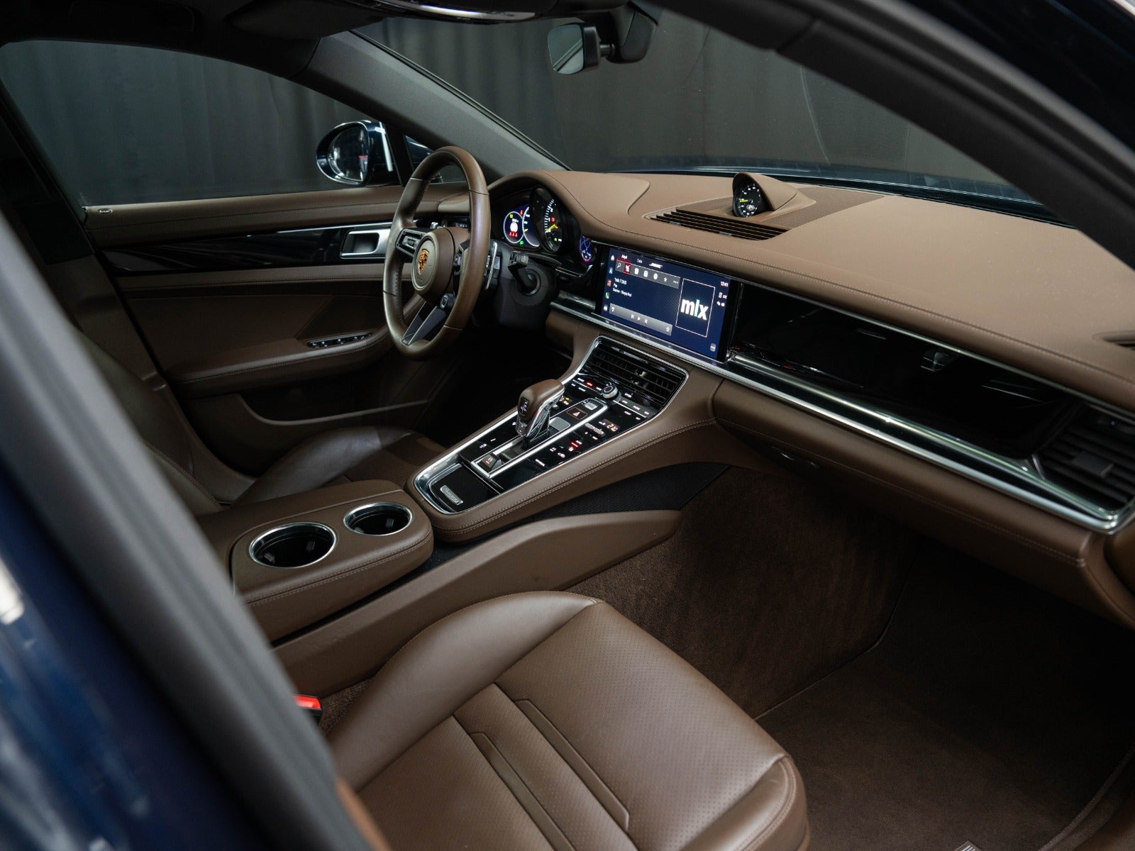 Gallery image 15 of 18