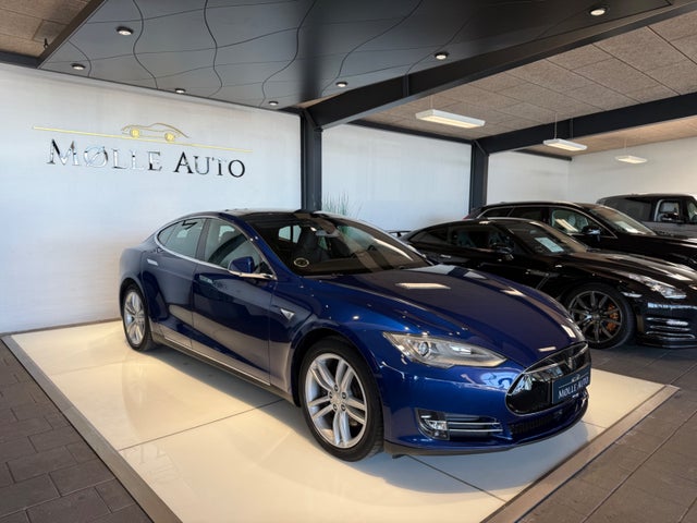 Tesla Model S  85