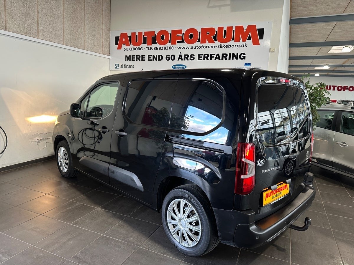 Peugeot Partner BlueHDi 130 L1V2 Plus EAT8 Van
